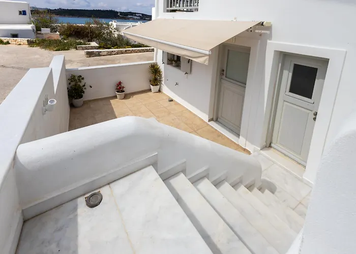 Διαμέρισμα Lydia's West