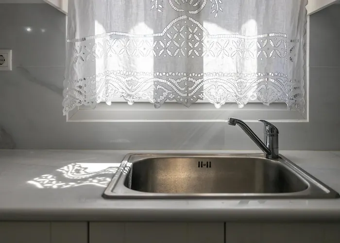 Διαμέρισμα Lydia's West