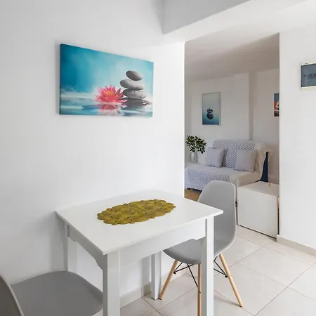 Apartmán Lydia's West Alikí